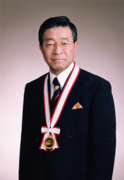 日本呼吸器外科学会会長 2001